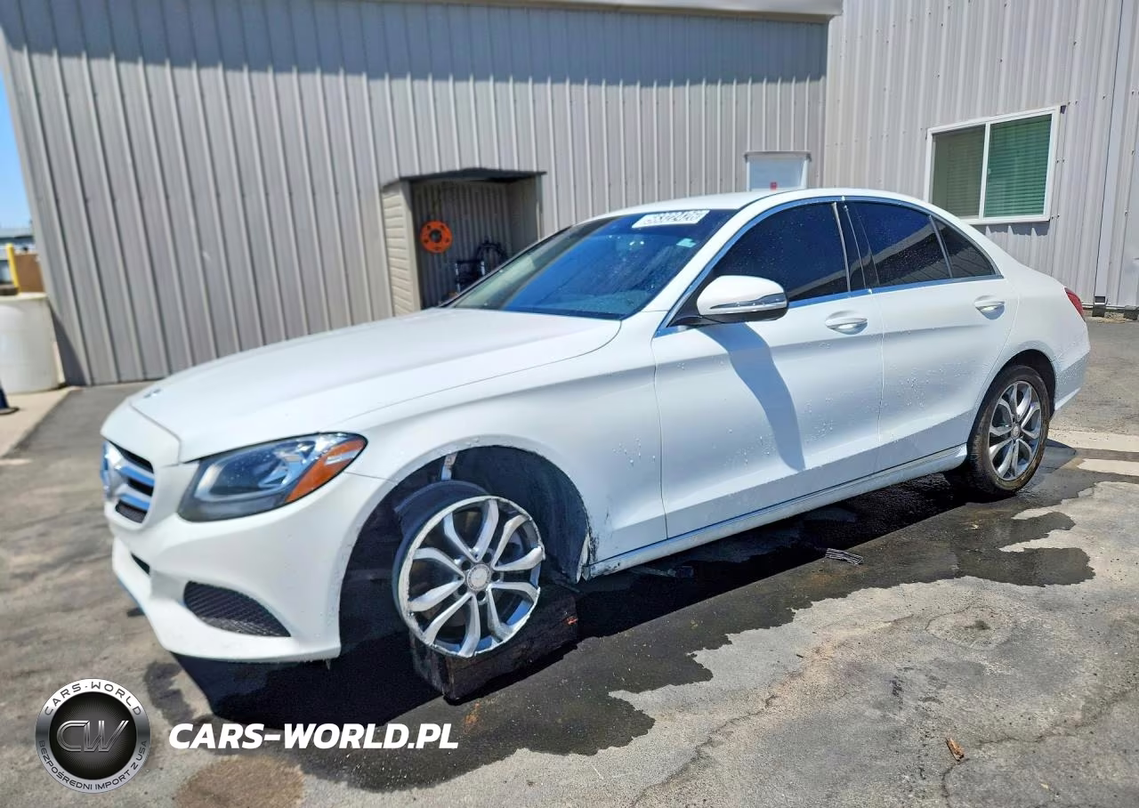 2016 Mercedes-Benz C 300 – zdjęcie 1 z 12
