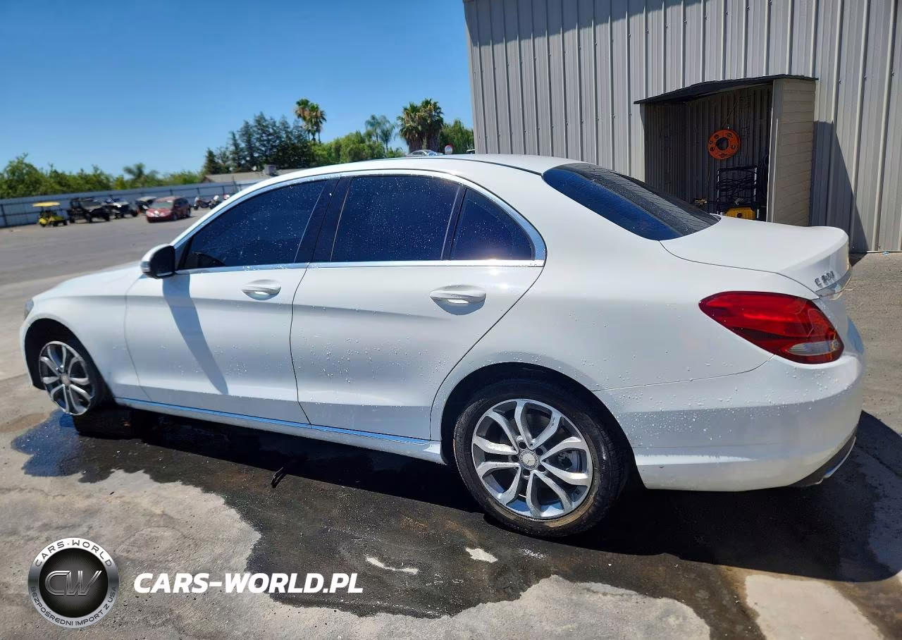 2016 Mercedes-Benz C 300 VIN:55SWF4JB5GU124193 - 2