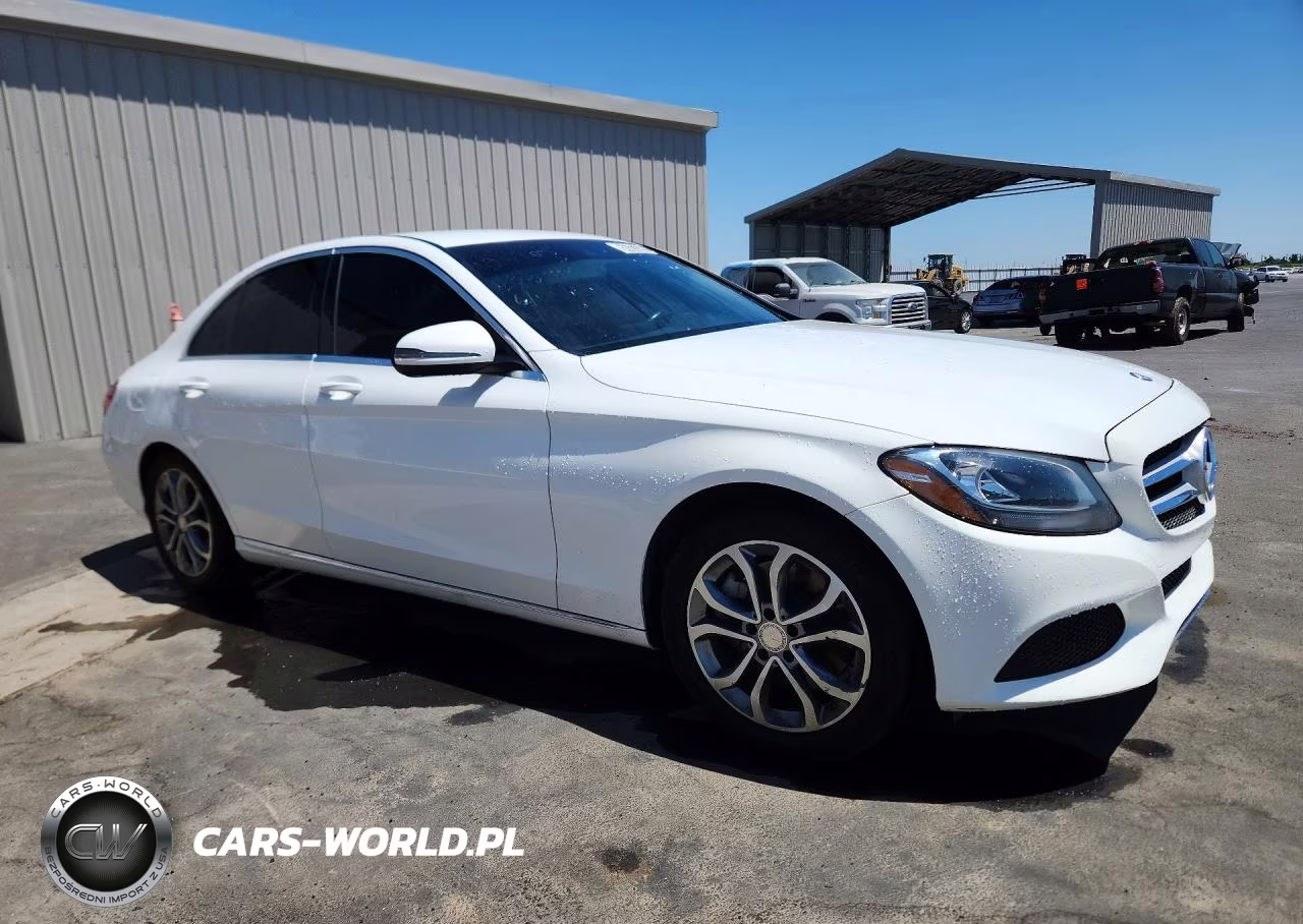 2016 Mercedes-Benz C 300 VIN:55SWF4JB5GU124193 - 4