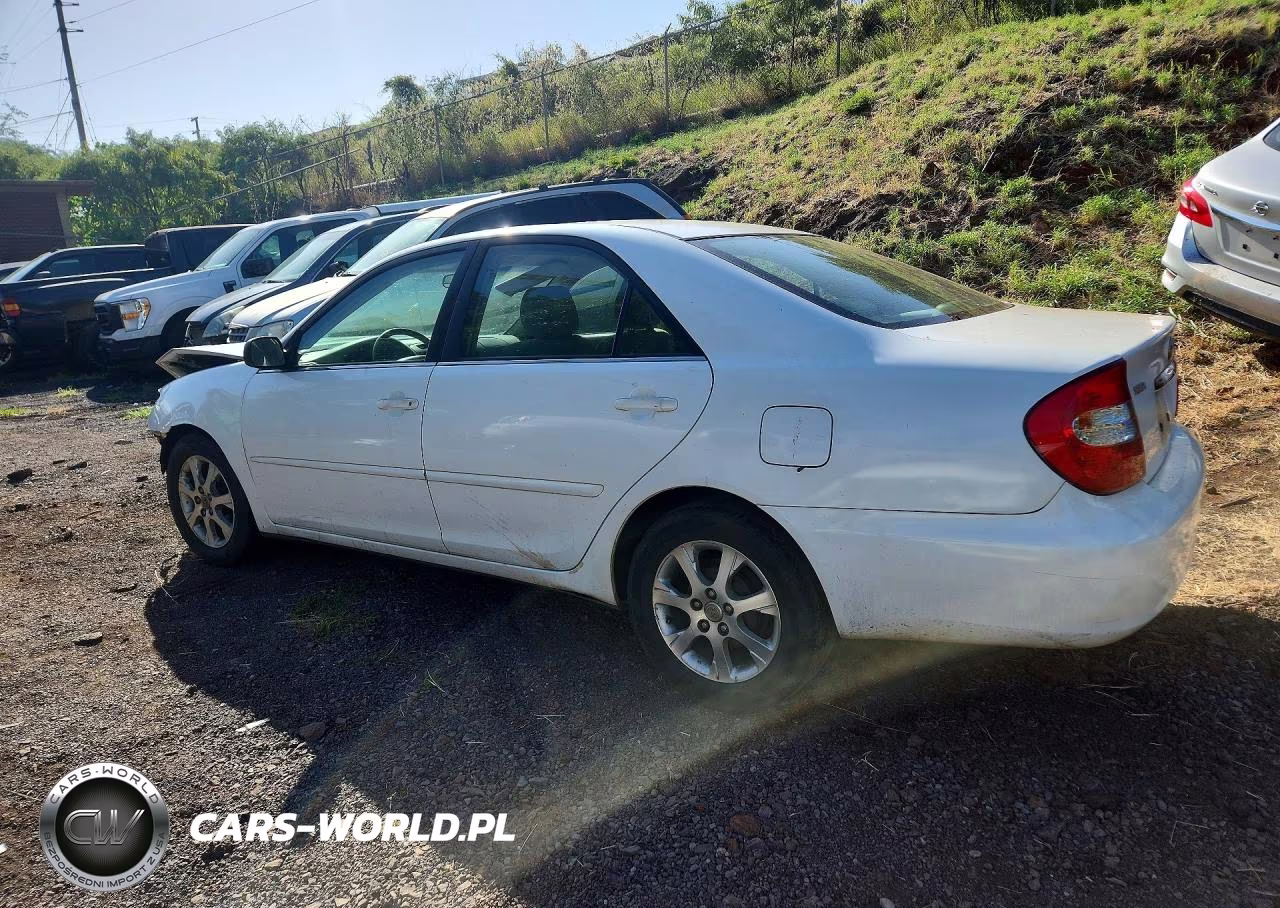 2004 Toyota Camry Standard VIN:JTDBE30K240275789 - 2