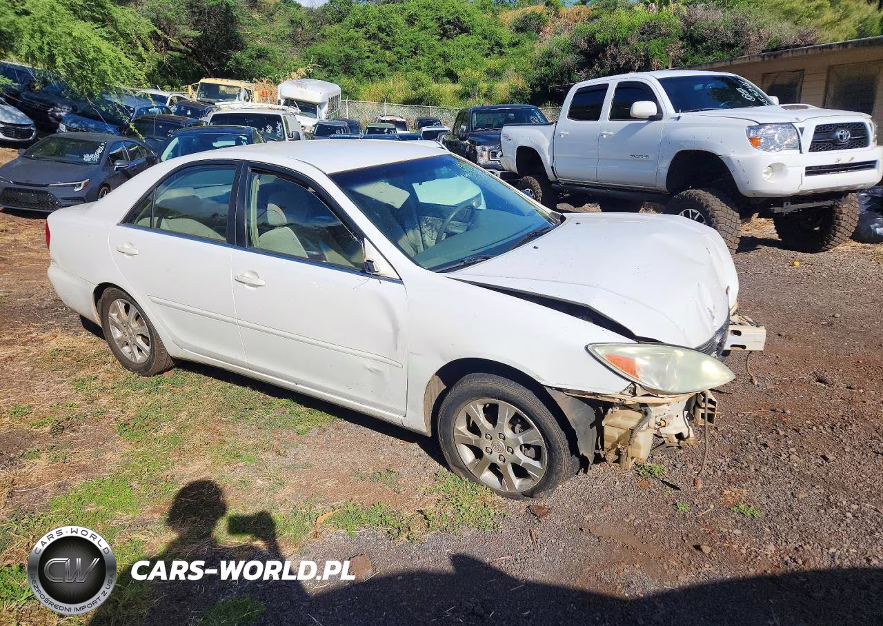 2004 Toyota Camry Standard VIN:JTDBE30K240275789 - 4