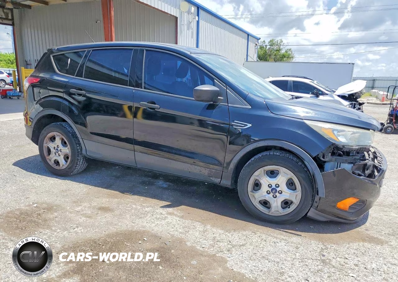 2018 Ford Escape S VIN:1FMCU0F72JUA17068 - 4