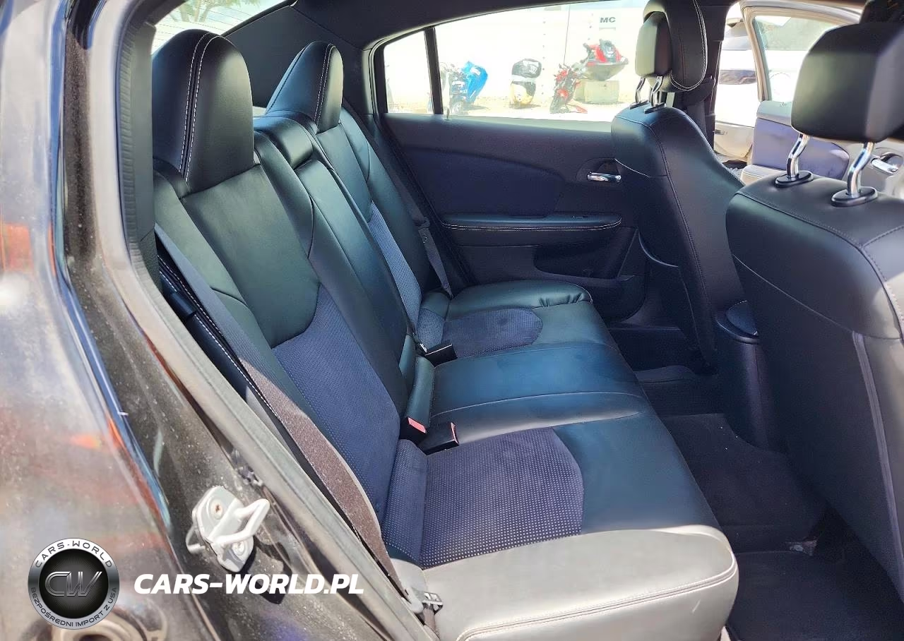 2012 Chrysler 200 S VIN:1C3CCBHG8CN176968 - 10