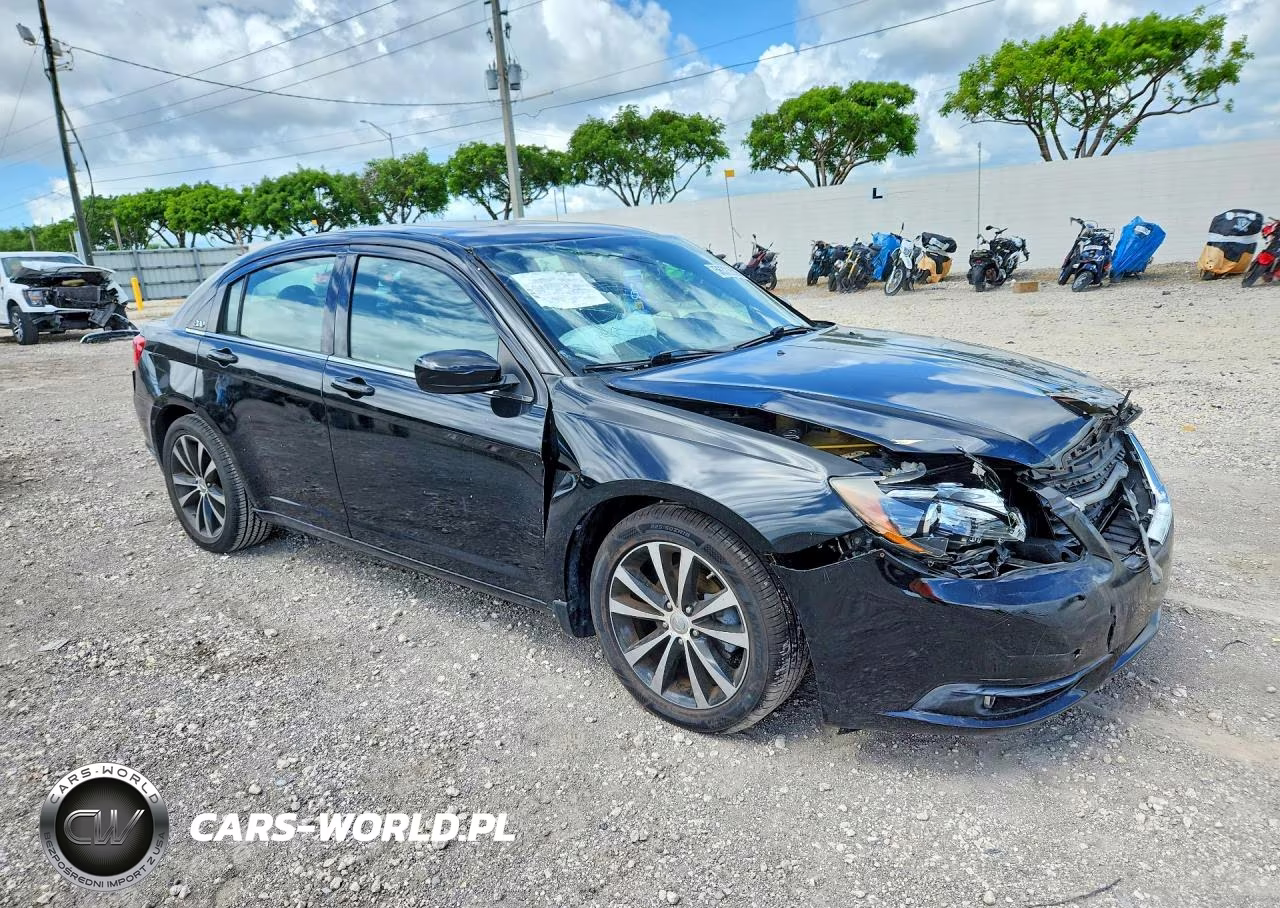 2012 Chrysler 200 S VIN:1C3CCBHG8CN176968 - 4
