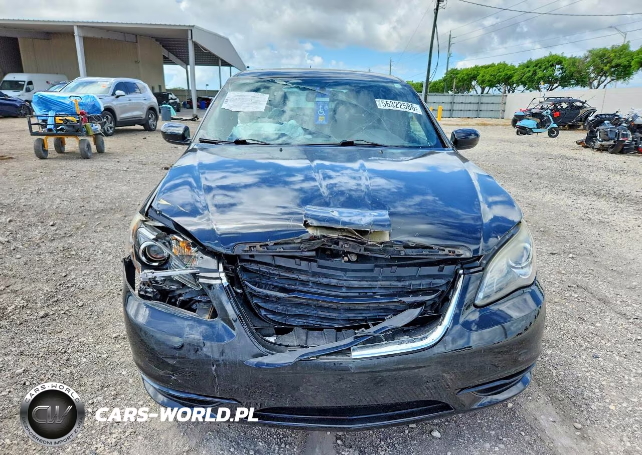 2012 Chrysler 200 S VIN:1C3CCBHG8CN176968 - 5