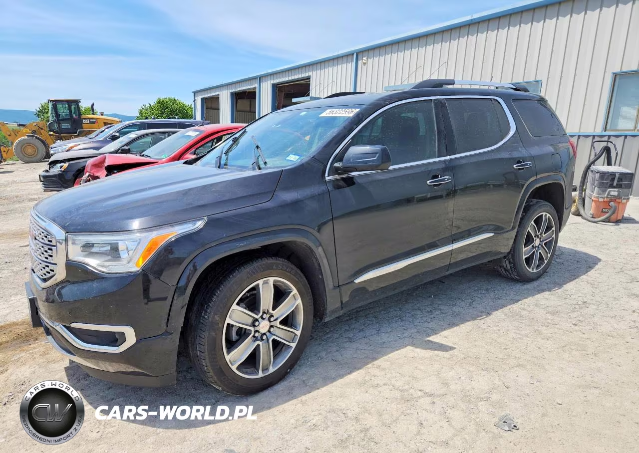 2017 GMC Acadia Denali – zdjęcie 1 z 13