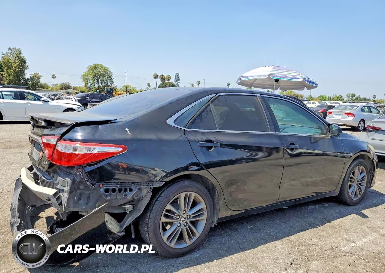 2015 Toyota Camry Se VIN:4T1BF1FK0FU905387 - 3