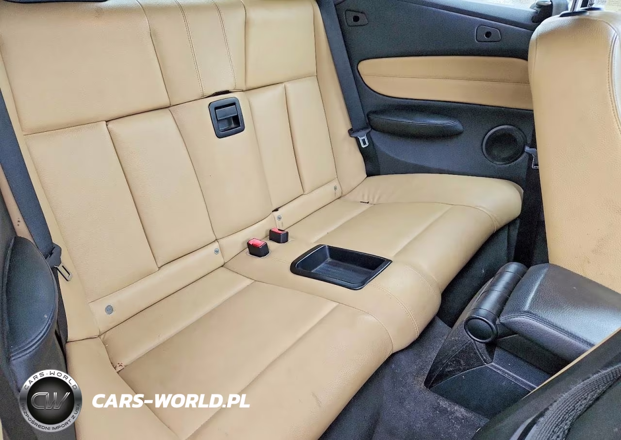BMW 135I VIN:WBAUN7C53CVM26496 - 10