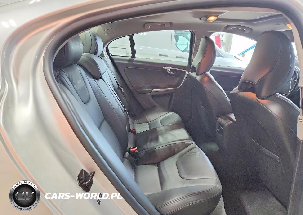 2012 Volvo S60 T5 VIN:YV1622FS8C2041553 - 10