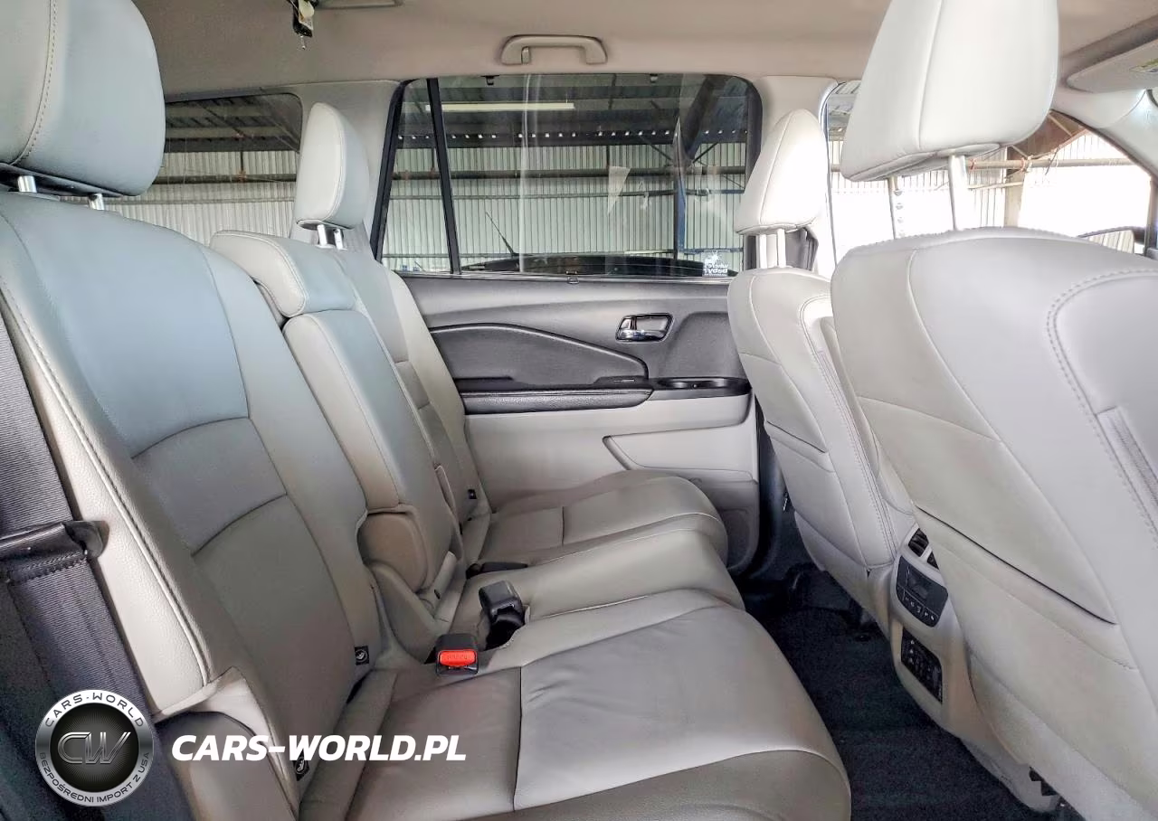 2016 Honda Pilot Touring VIN:5FNYF5H94GB016036 - 11