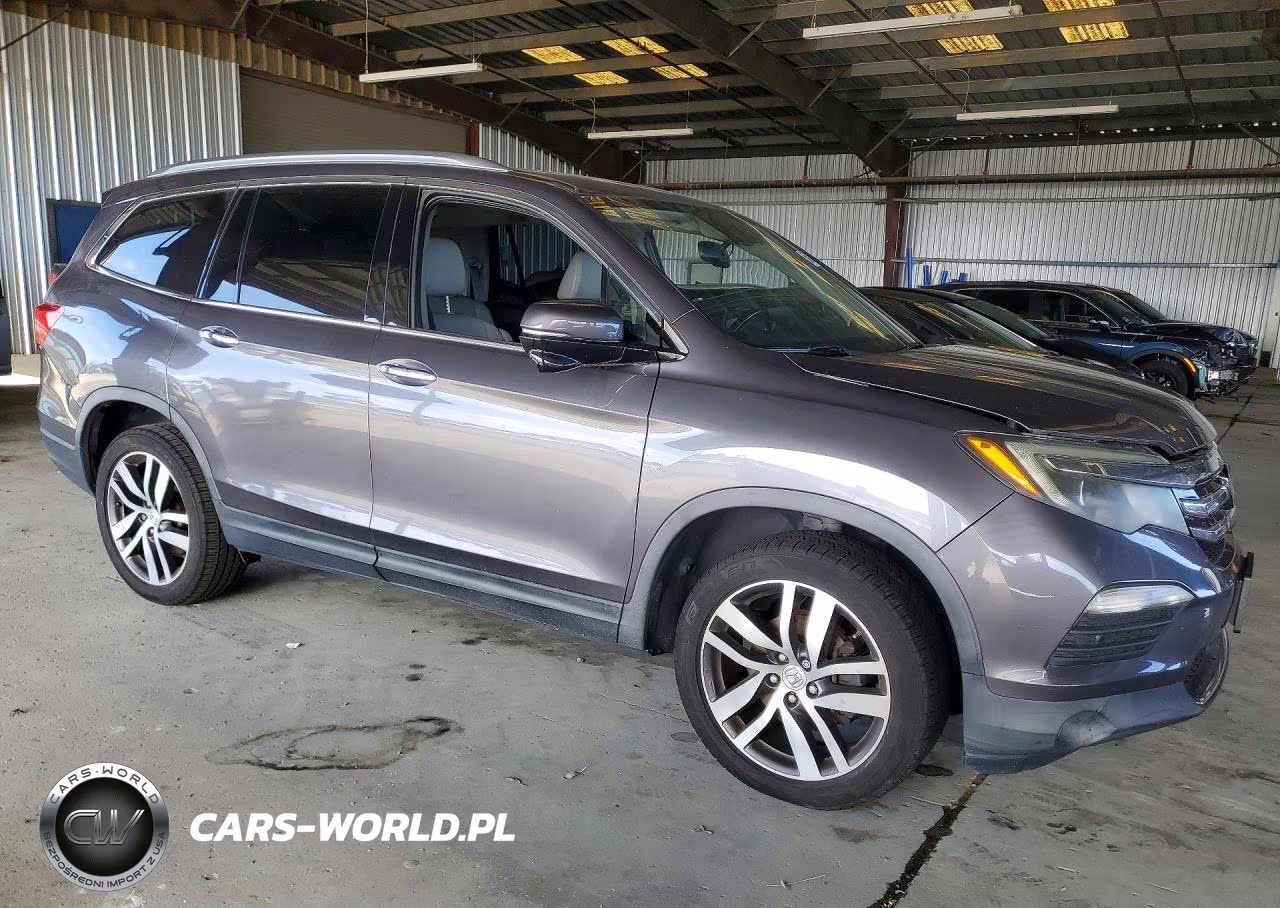 2016 Honda Pilot Touring VIN:5FNYF5H94GB016036 - 4