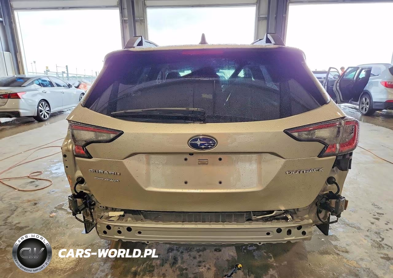 2020 Subaru Outback Premium VIN:4S4BTACC8L3203552 - 6