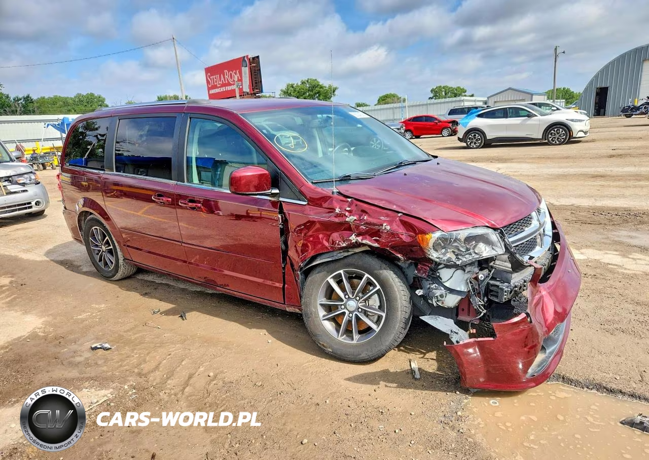 2017 Dodge Grand Caravan Sxt VIN:2C4RDGCG2HR724531 - 4