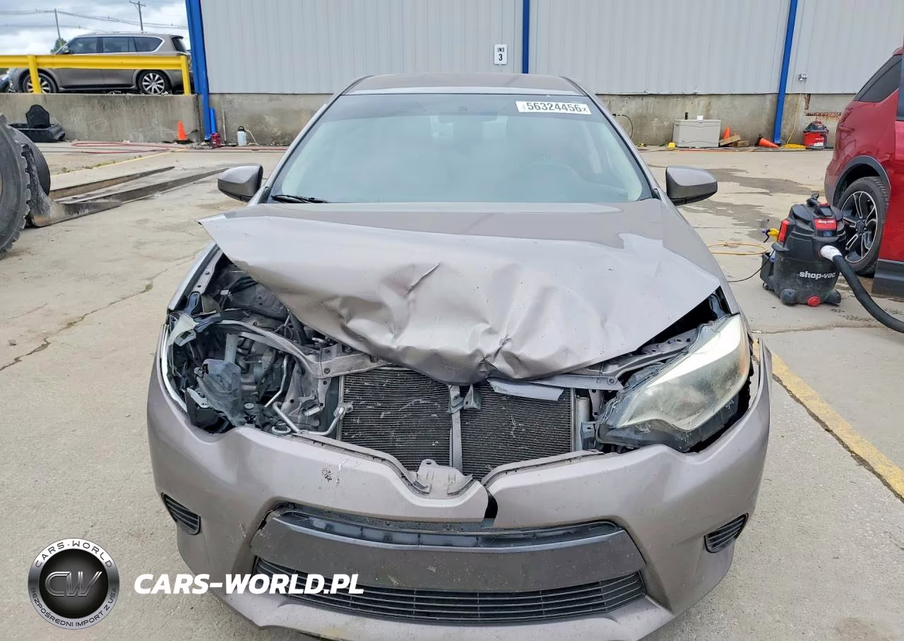 2015 Toyota Corolla Le VIN:2T1BURHE4FC262586 - 5