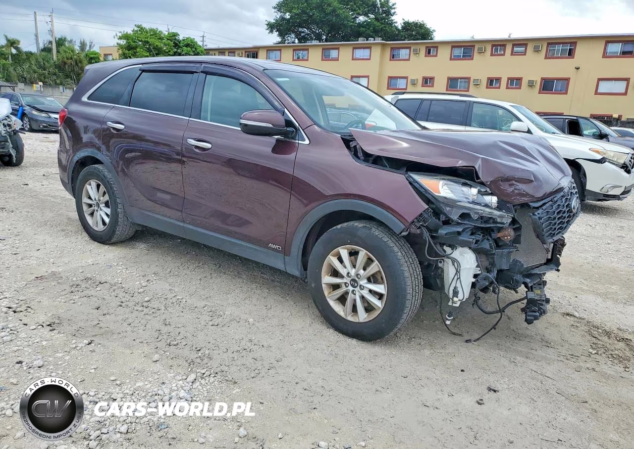 2019 Kia Sorento Lx VIN:5XYPGDA38KG574000 - 4