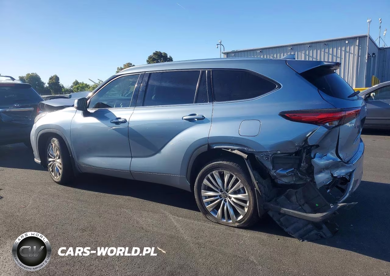 2022 Toyota Highlander Platinum VIN:5TDFZRAH8NS110825 - 2