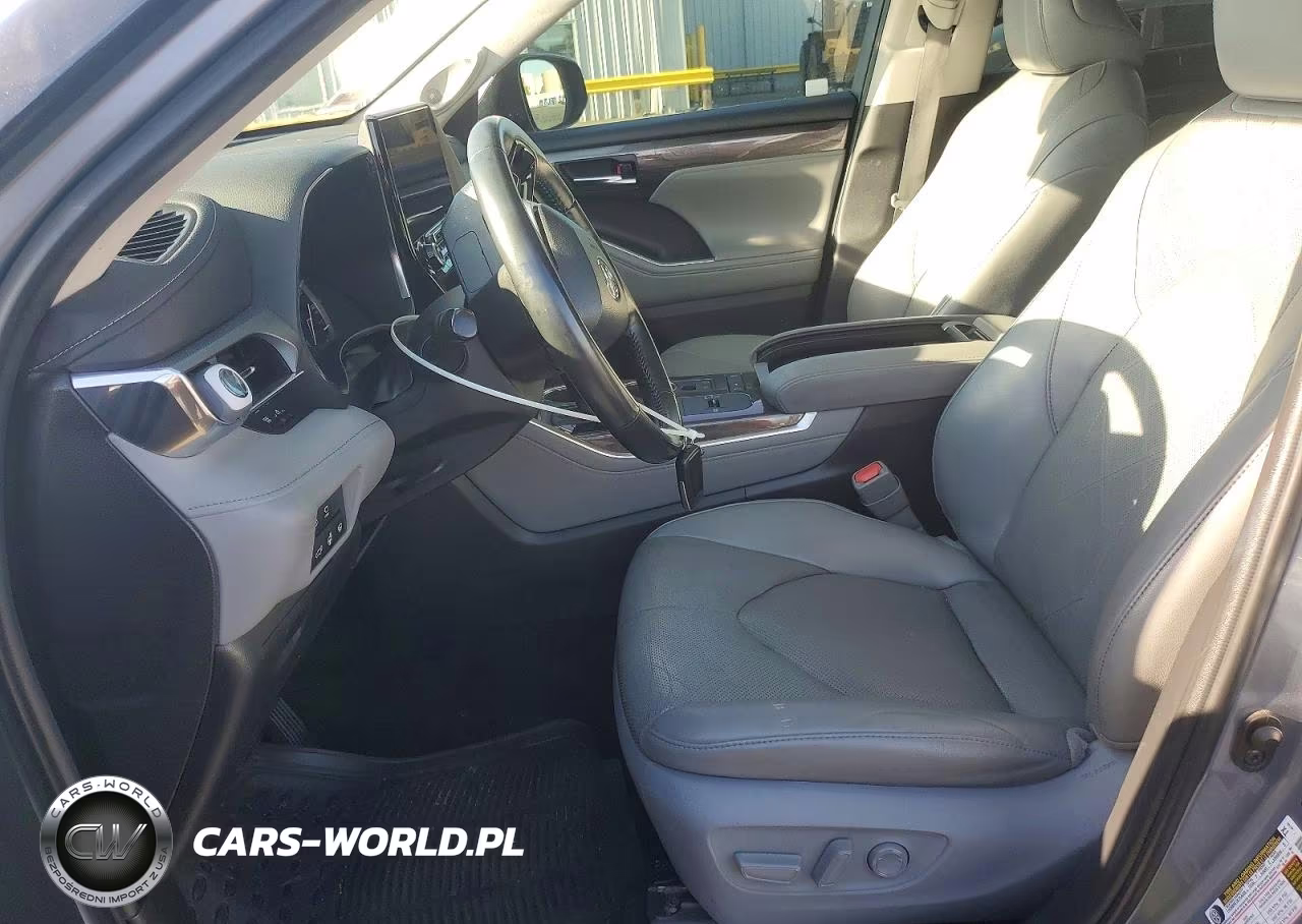 2022 Toyota Highlander Platinum VIN:5TDFZRAH8NS110825 - 7