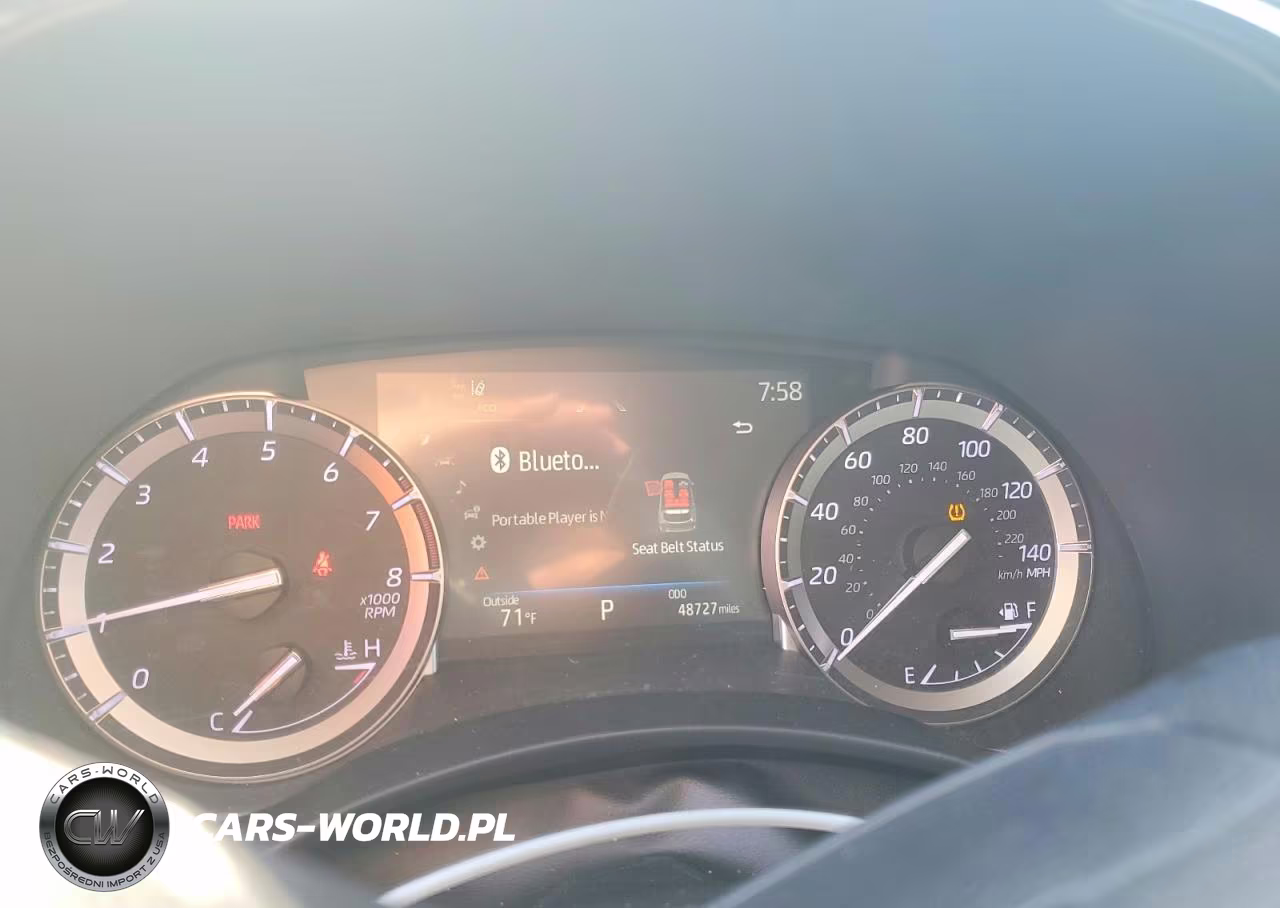 2022 Toyota Highlander Platinum VIN:5TDFZRAH8NS110825 - 9