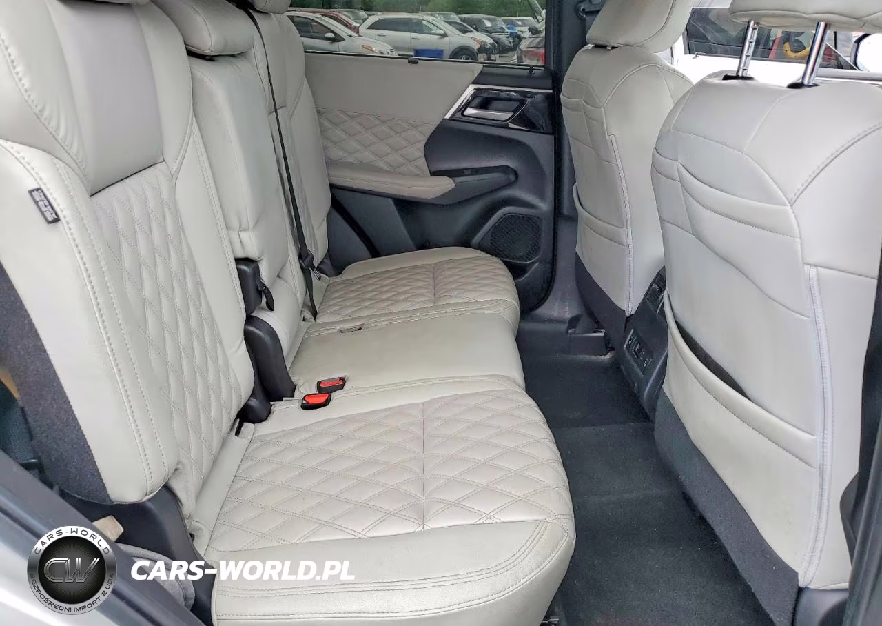 2024 Mitsubishi Outlander Sel VIN:JA4J4WA88RZ008317 - 11