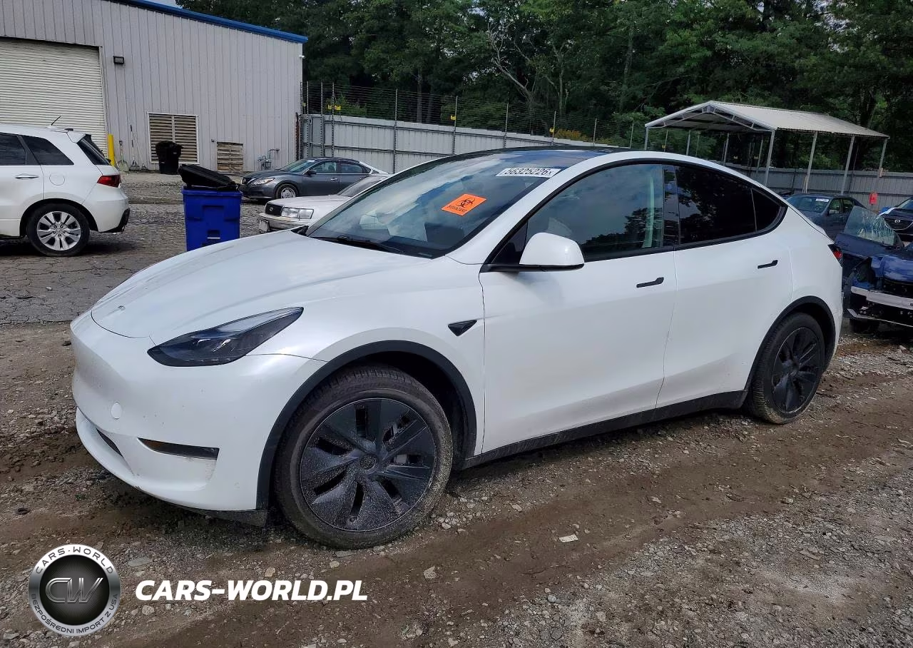 2024 Tesla Model Y – zdjęcie 1 z 13
