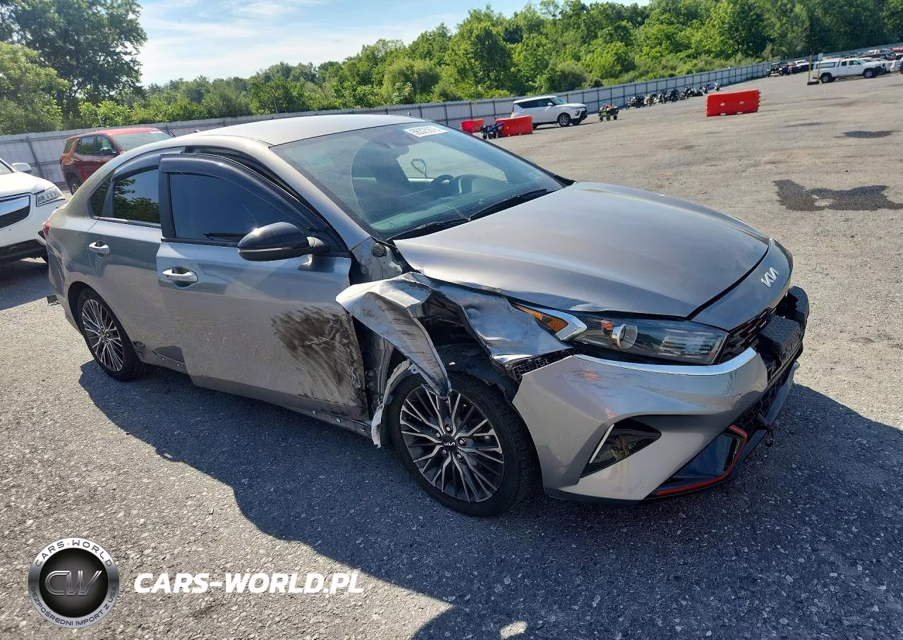 2022 Kia Forte Gt Line VIN:3KPF54AD5NE495539 - 4