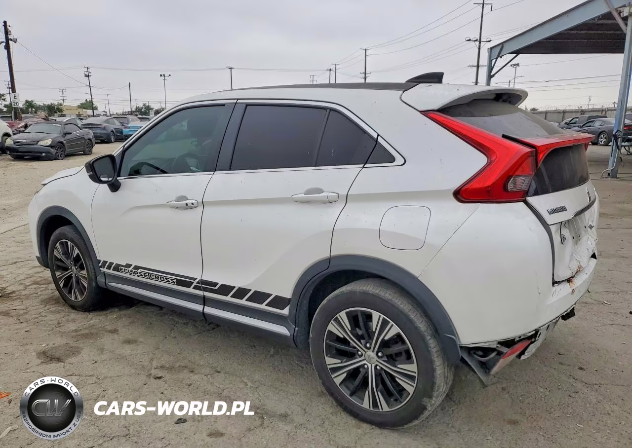 2018 Mitsubishi Eclipse Cross Sel VIN:JA4AT5AAXJZ044952 - 2
