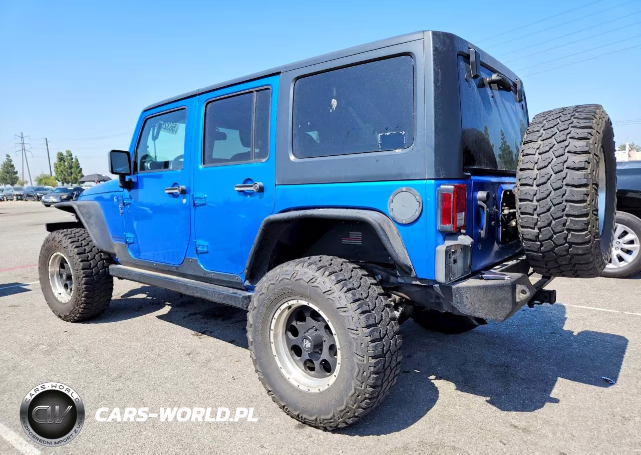 2015 Jeep Wrangler Unlimited Sport VIN:1C4HJWDG6FL635841 - 2