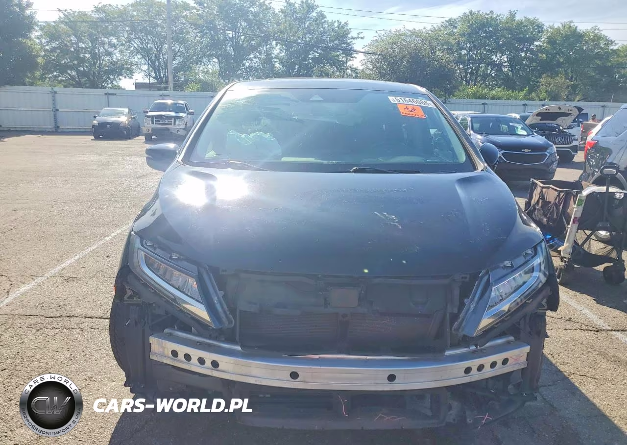 2019 Honda Odyssey Touring VIN:5FNRL6H83KB097968 - 5
