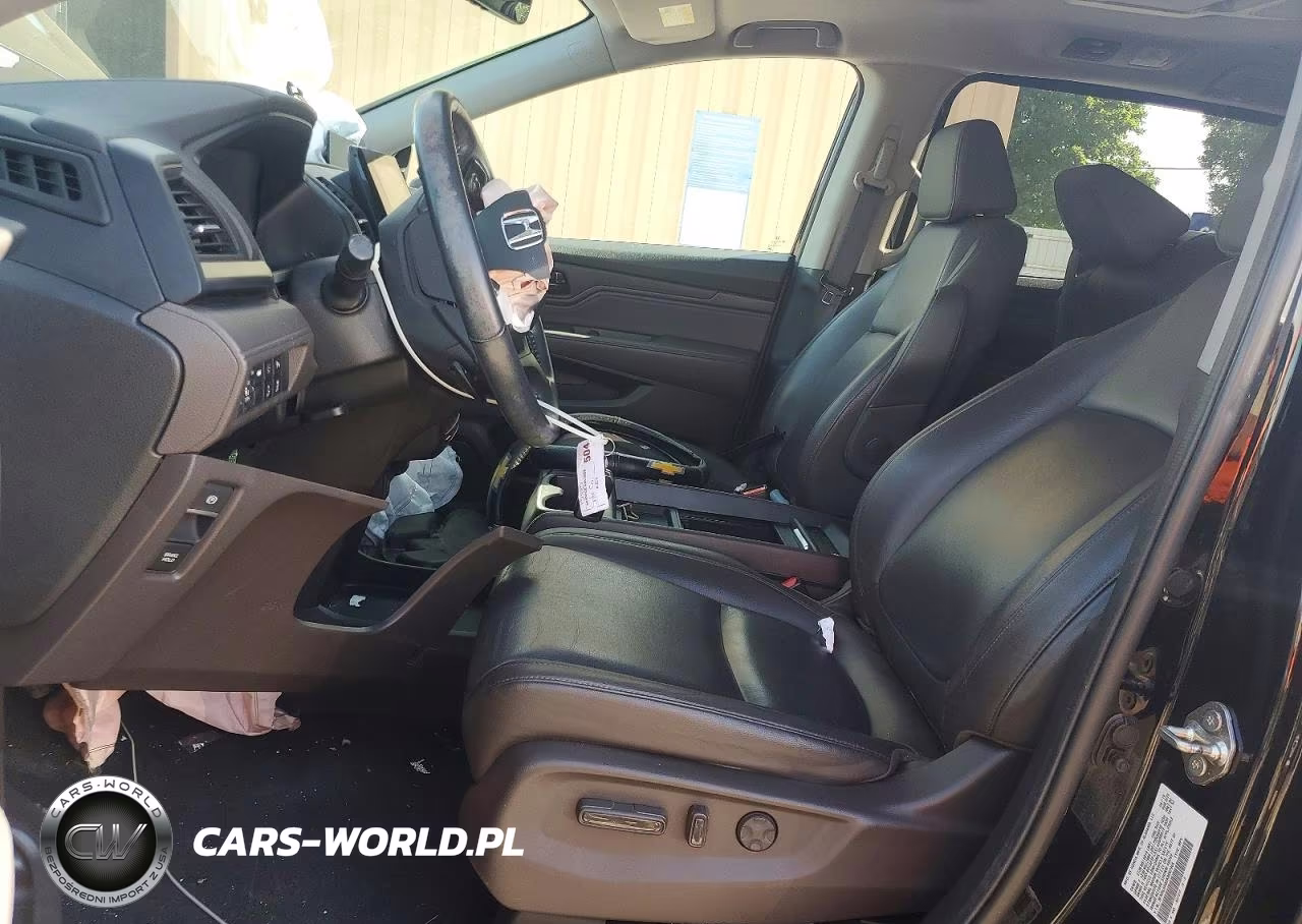 2019 Honda Odyssey Touring VIN:5FNRL6H83KB097968 - 7