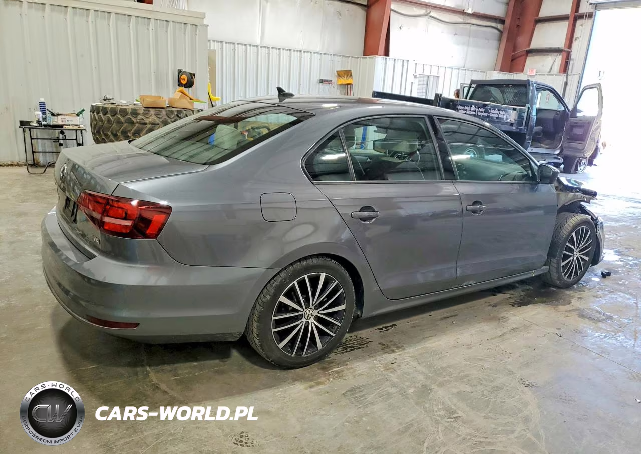 2017 Volkswagen Jetta Sport VIN:3VWD17AJ5HM307426 - 3