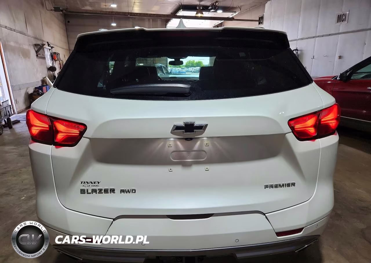 2020 Chevrolet Blazer Premier VIN:3GNKBLRS6LS550431 - 6