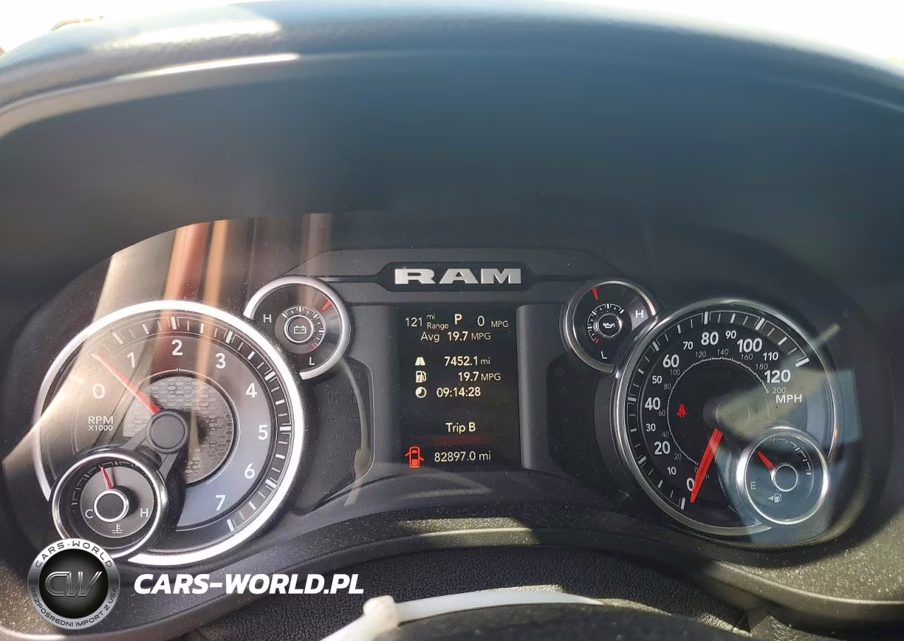 2019 Ram 1500 Big Horn VIN:1C6RREBT6KN832859 - 9