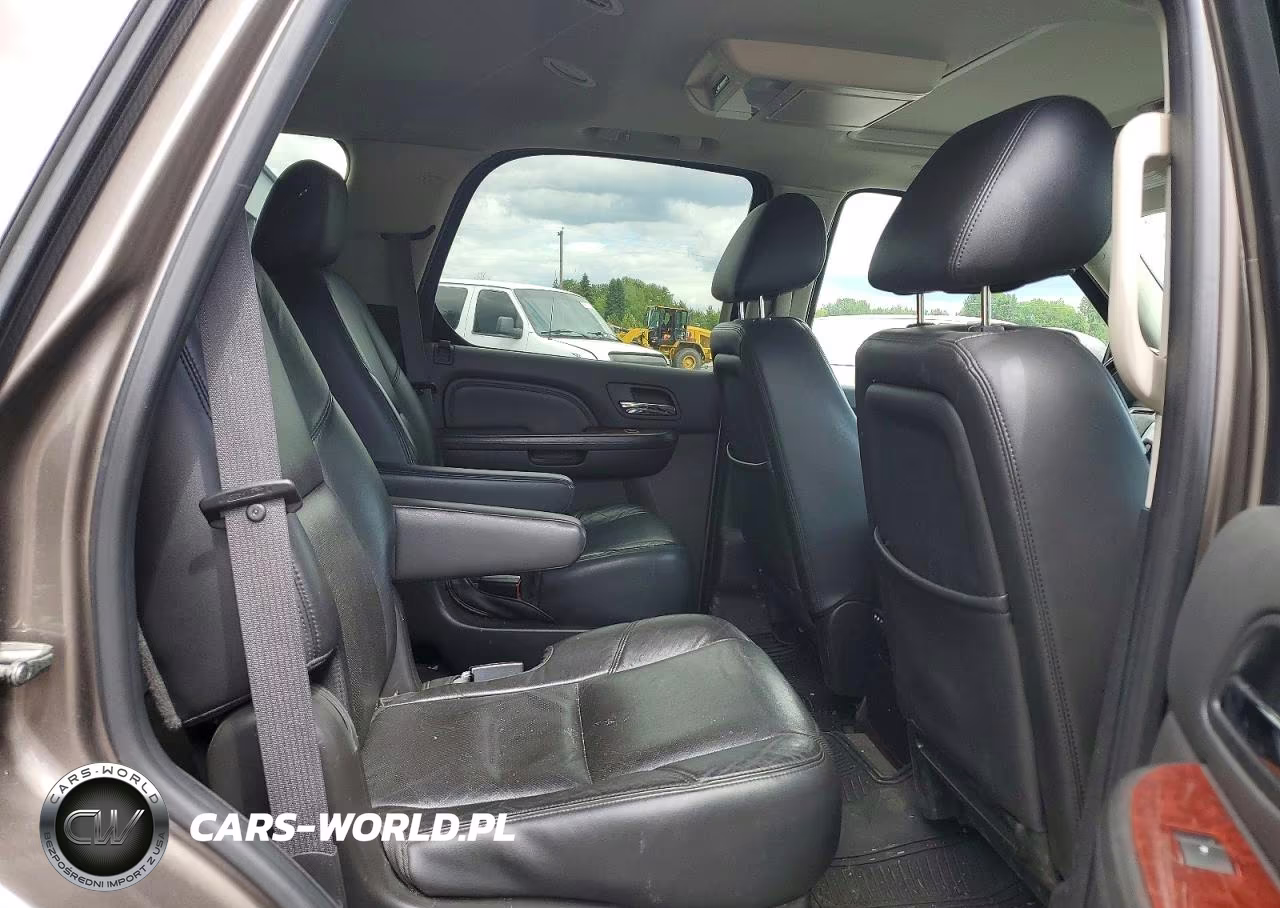 2011 Cadillac Escalade Premium VIN:1GYS4CEFXBR371123 - 10