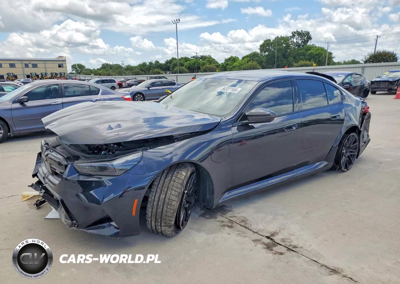 2026 BMW M5 – zdjęcie 1 z 12