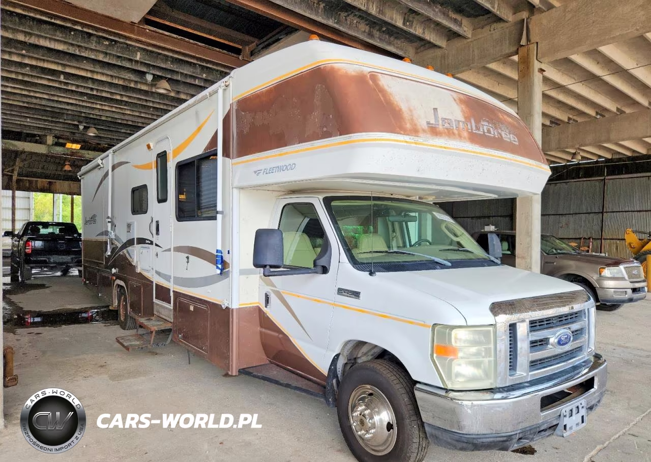 2008 Ford Econoline E450 Super Duty Cutaway Van