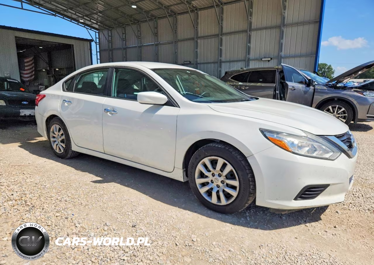 2017 Nissan Altima 2.5 S VIN:1N4AL3AP7HN305783 - 4