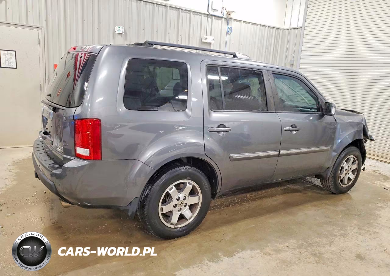 2011 Honda Pilot Touring VIN:5FNYF4H9XBB075482 - 3