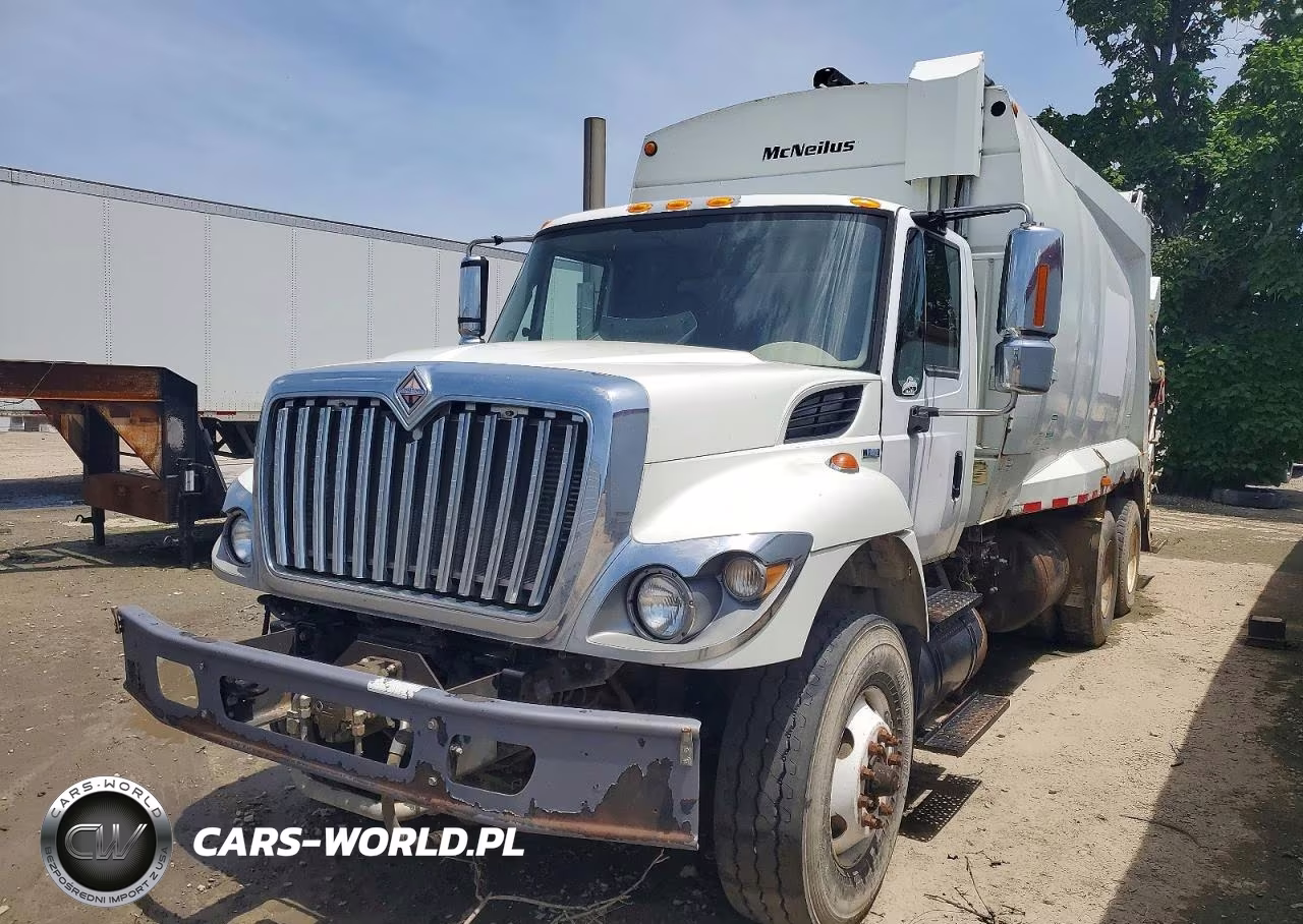 2008 International 7400 Refuse Truck VIN:1HTWGAAT58J690826 - 2