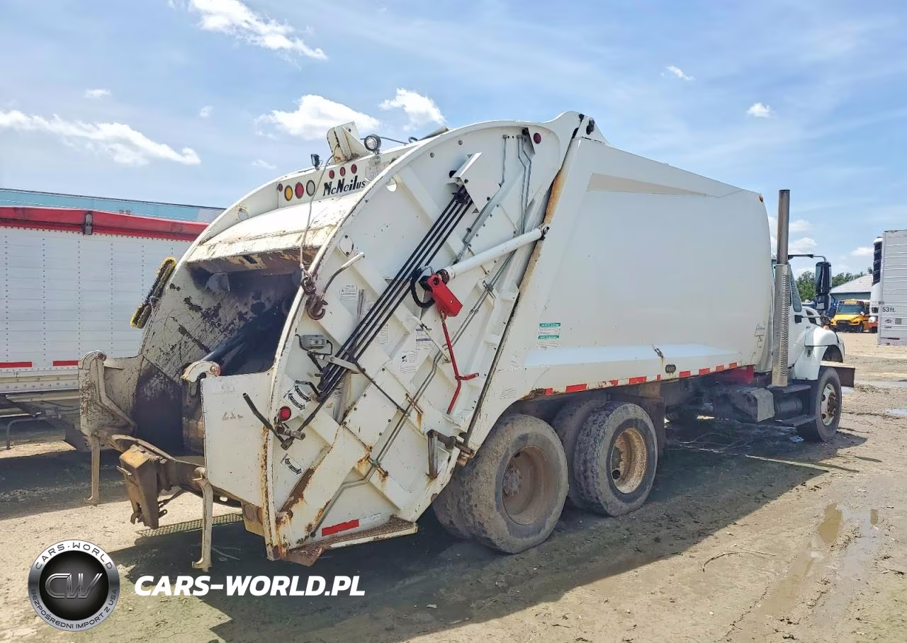 2008 International 7400 Refuse Truck VIN:1HTWGAAT58J690826 - 4
