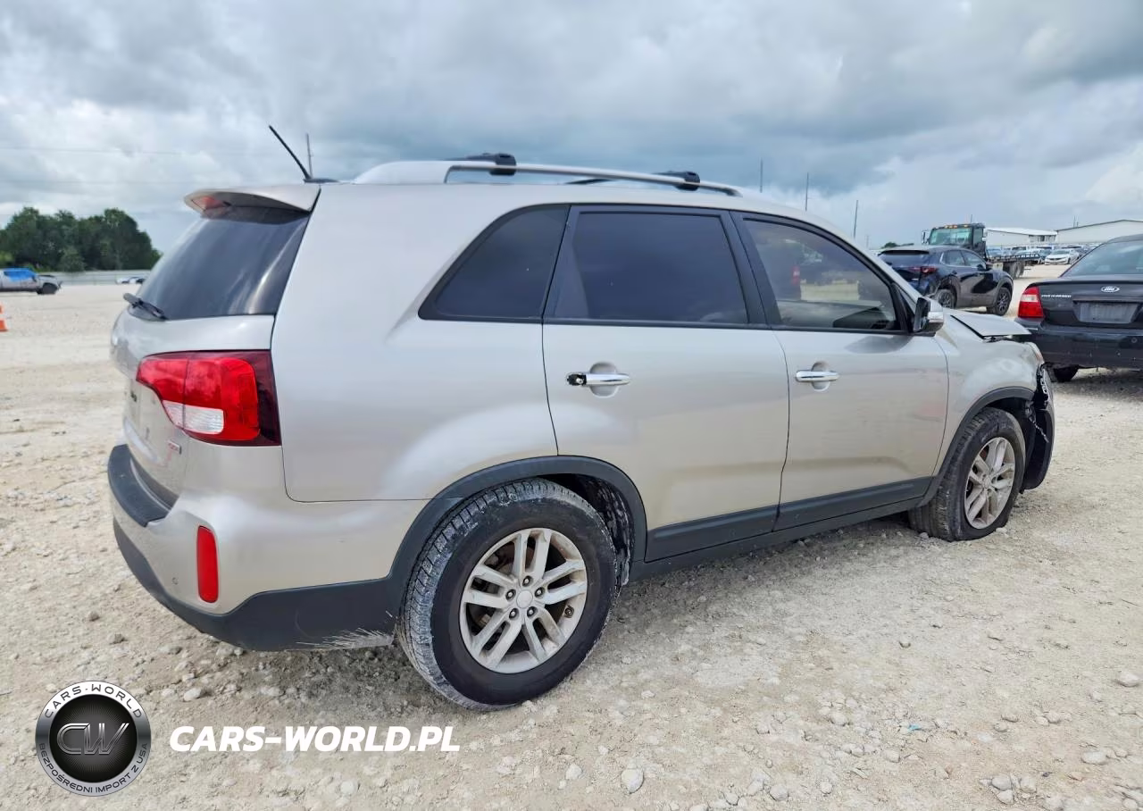 2015 Kia Sorento Lx VIN:5XYKT4A61FG551776 - 3