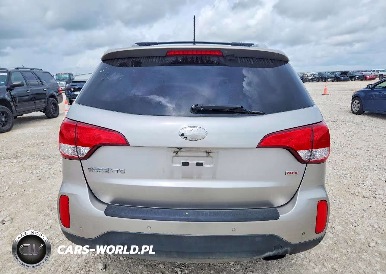 2015 Kia Sorento Lx VIN:5XYKT4A61FG551776 - 6