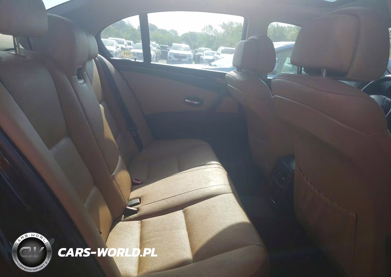 2010 BMW 528 Xi VIN:WBANV1C58AC445121 - 10