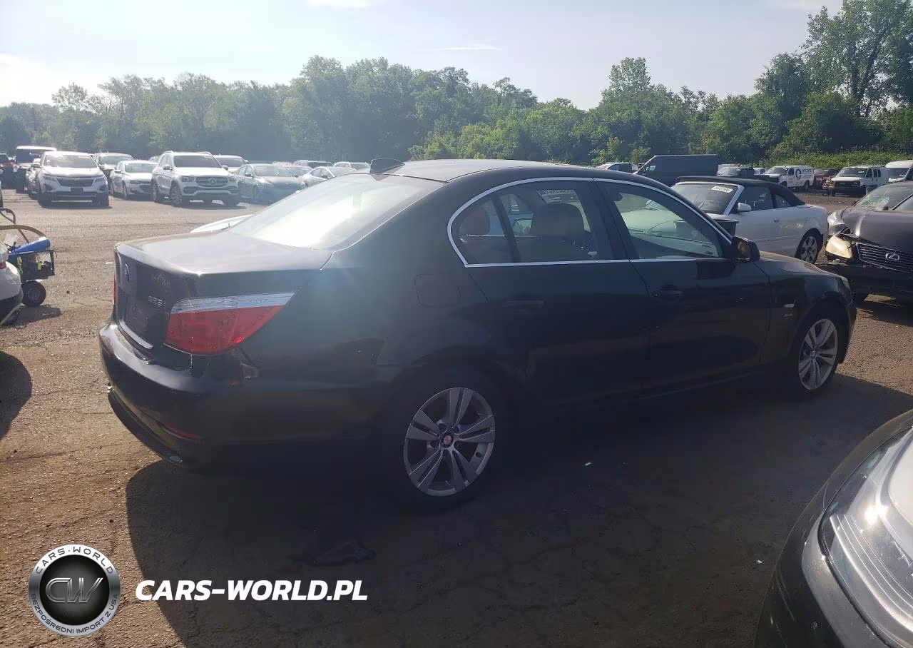 2010 BMW 528 Xi VIN:WBANV1C58AC445121 - 3