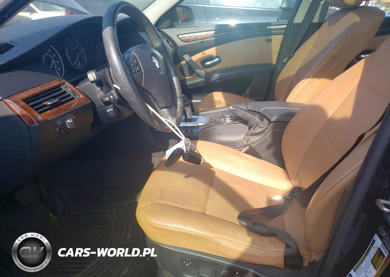 2010 BMW 528 Xi VIN:WBANV1C58AC445121 - 7
