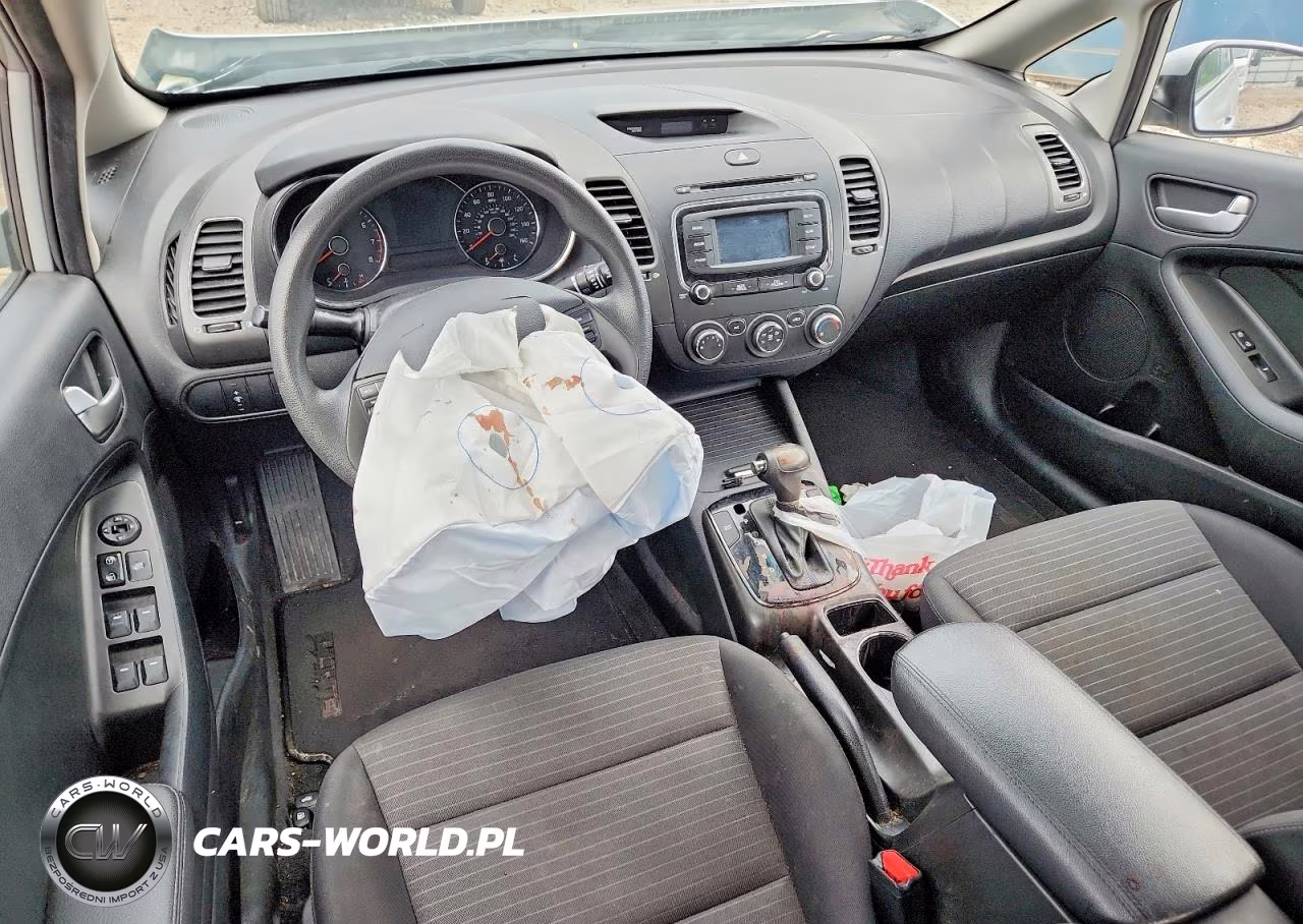 2017 Kia Forte Lx VIN:3KPFL4A7XHE147658 - 8