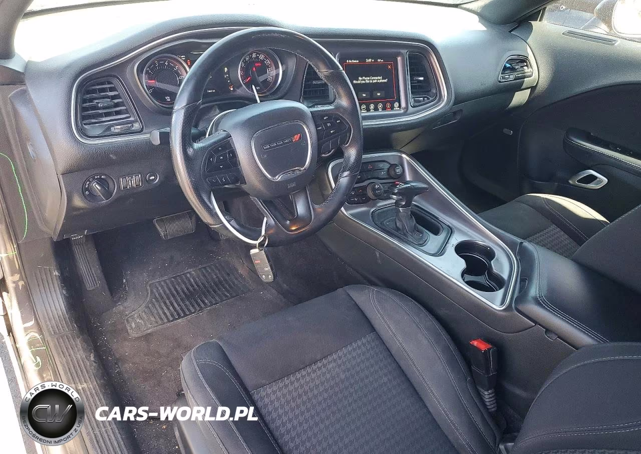 2017 Dodge Challenger Sxt VIN:2C3CDZAGXHH629343 - 8