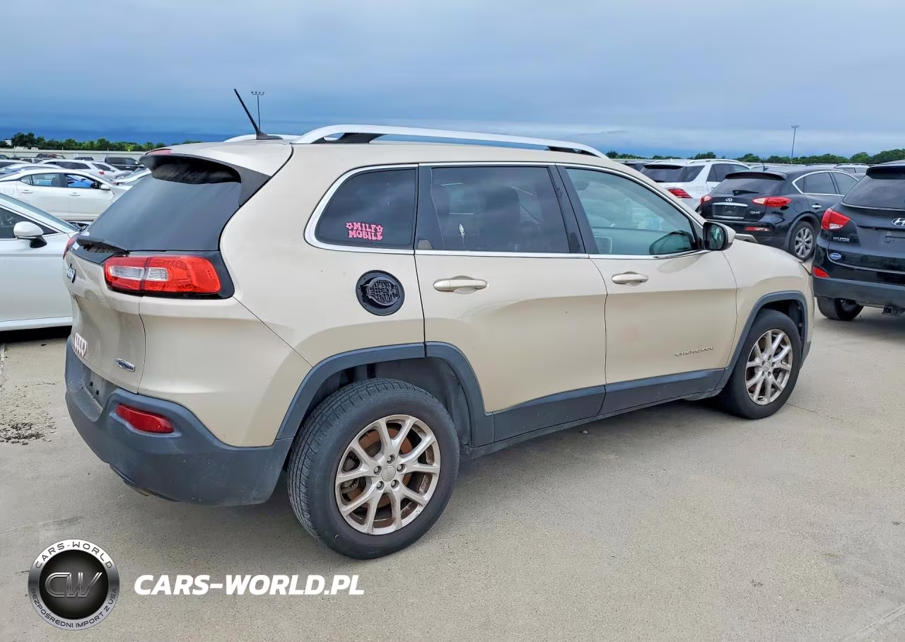 2014 Jeep Cherokee Latitude VIN:1C4PJLCS2EW297397 - 3