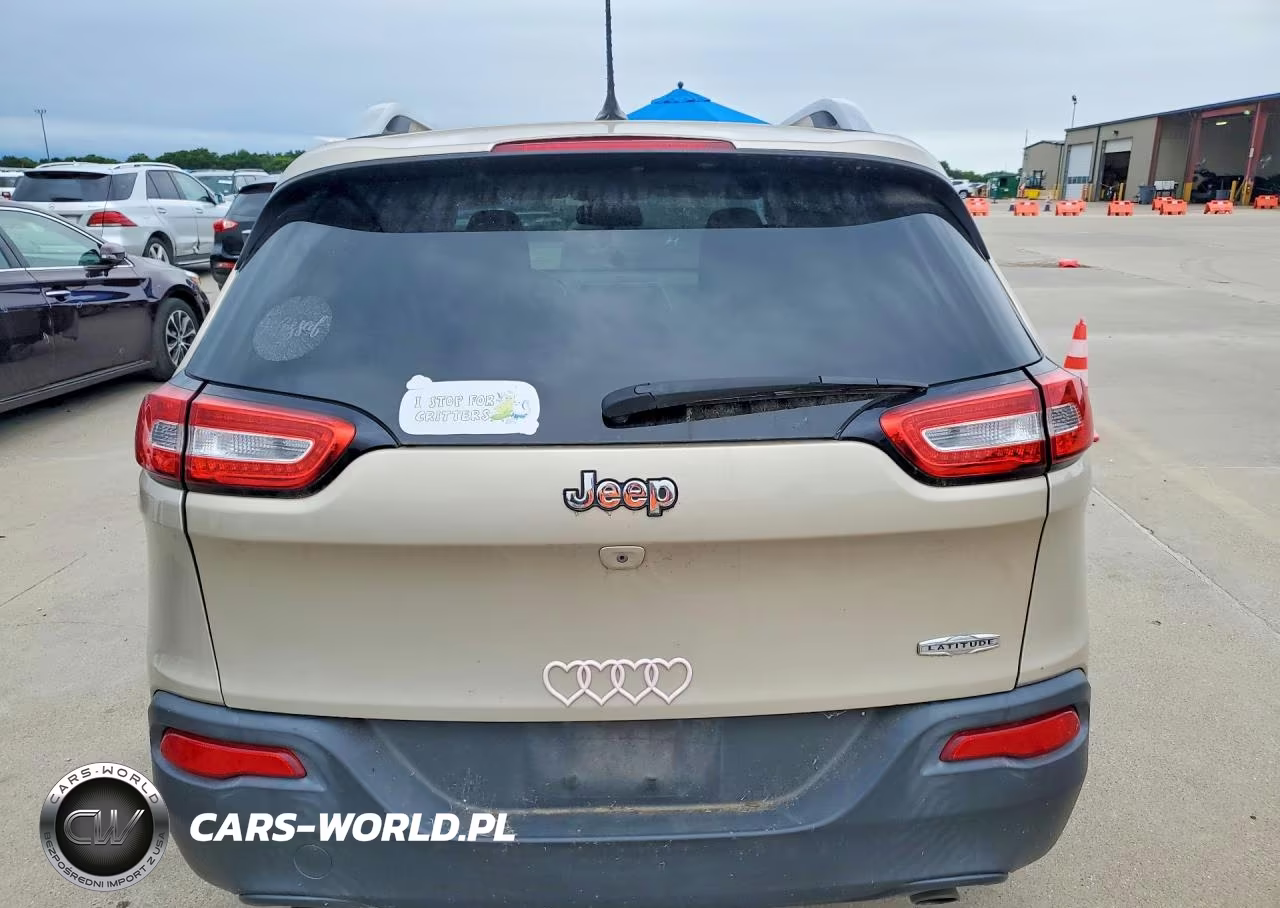 2014 Jeep Cherokee Latitude VIN:1C4PJLCS2EW297397 - 6