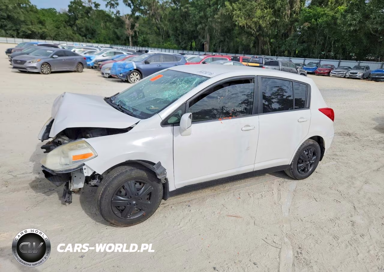 2011 Nissan Versa 1.8 S