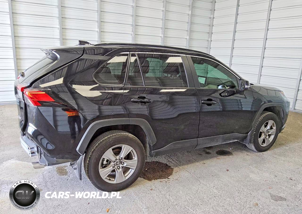 2025 Toyota Rav4 Xle VIN:2T3W1RFV6SC349677 - 3